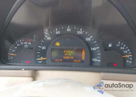 2004 Mercedes-Benz C 240 z USA, uszkodzony, nr VIN WDBRF61J44A638881